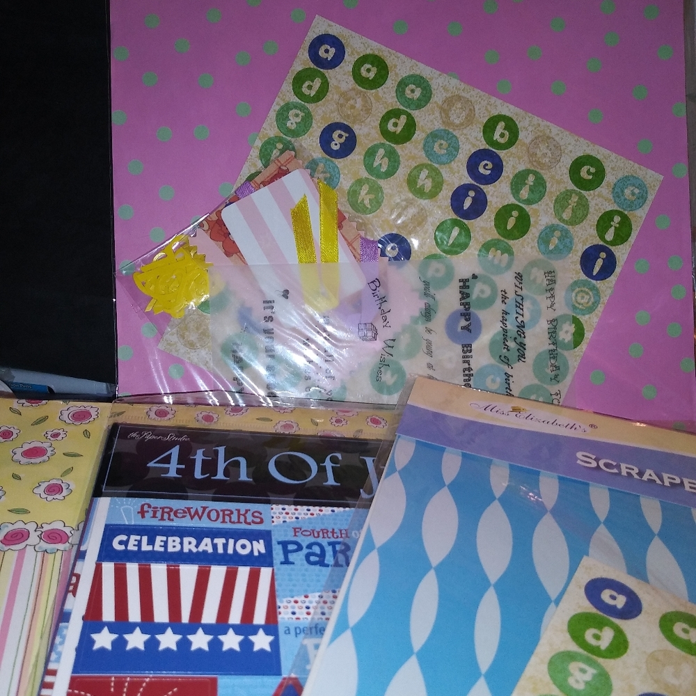 Scrapbooking Kit - Picture 4 of 4